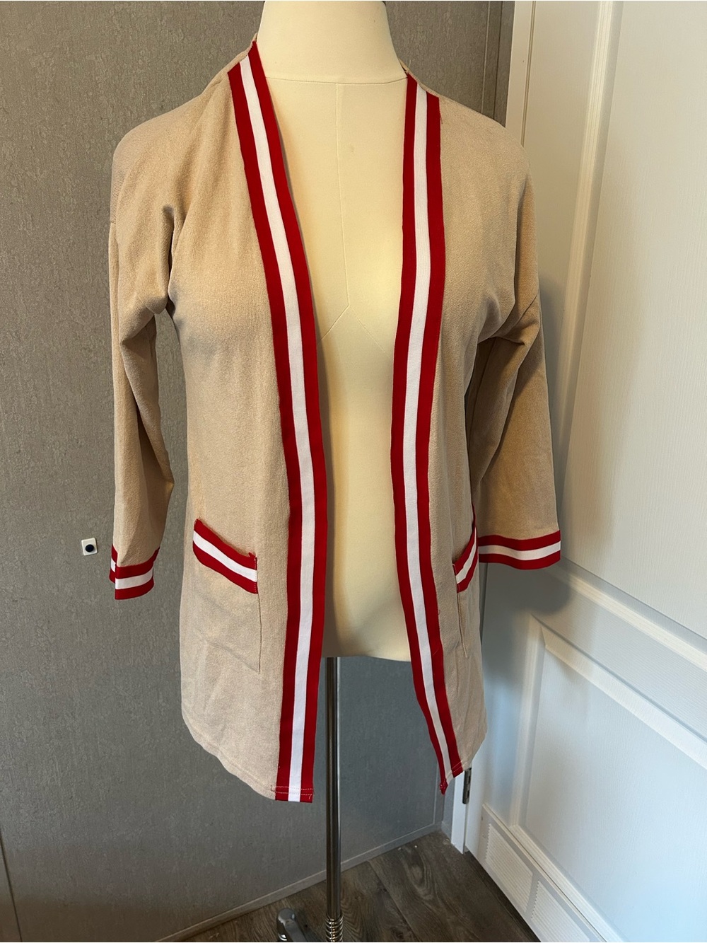 Beige Open-Front Sweater Blazer with Red & White Stripe Trim